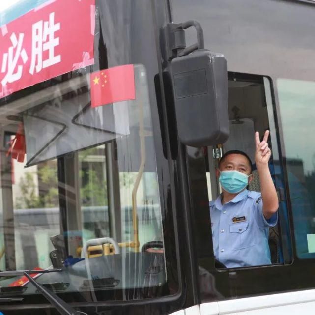 高考|直击高考首日！这一幕幕超热血！