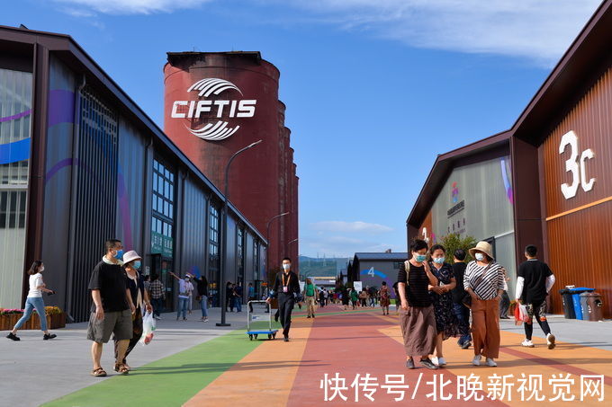 上届|1.2万余家企业参与今年服贸会，比去年增加4500余家