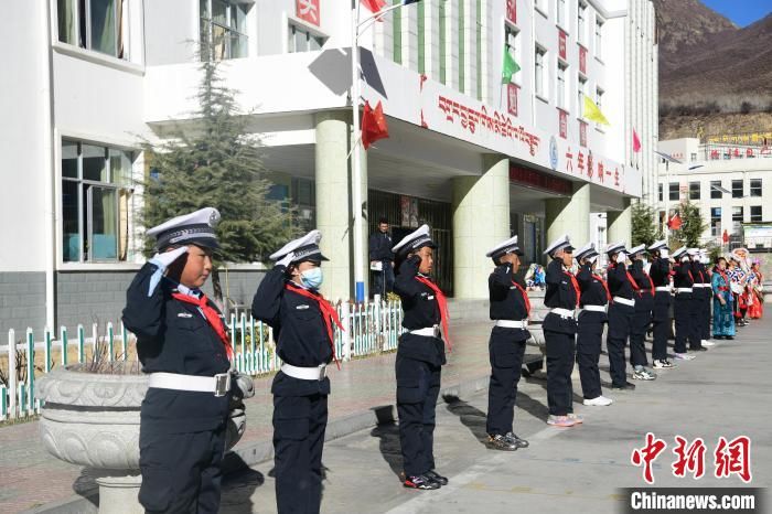 马萍|西藏山南：这所小学盛开民族团结之花