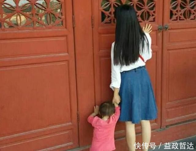 宝宝|有种“套路深”叫小姨带娃,看完这组图网友笑出声:一物降一物