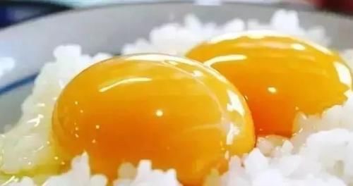 剩米饭别做蛋炒饭了，教你一个新做法，5分钟出锅，全家抢着吃！