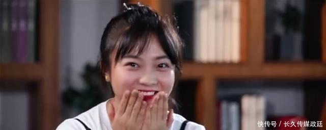 林妙可21岁了,谁还记得当年的一介P夫?