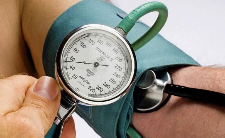 家里有血压高的,牢记“5不做”,血压稳,身体健康又长寿