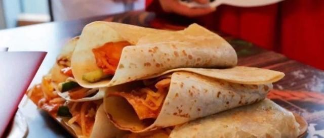 一大瓶百事可乐能倒几杯肯德基的可乐看完你会恍然大悟