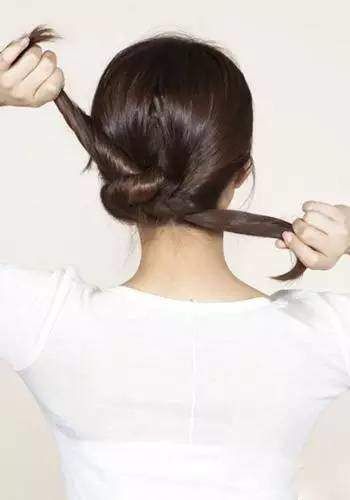 别披头散发啦!3款美发,1分钟搞定!