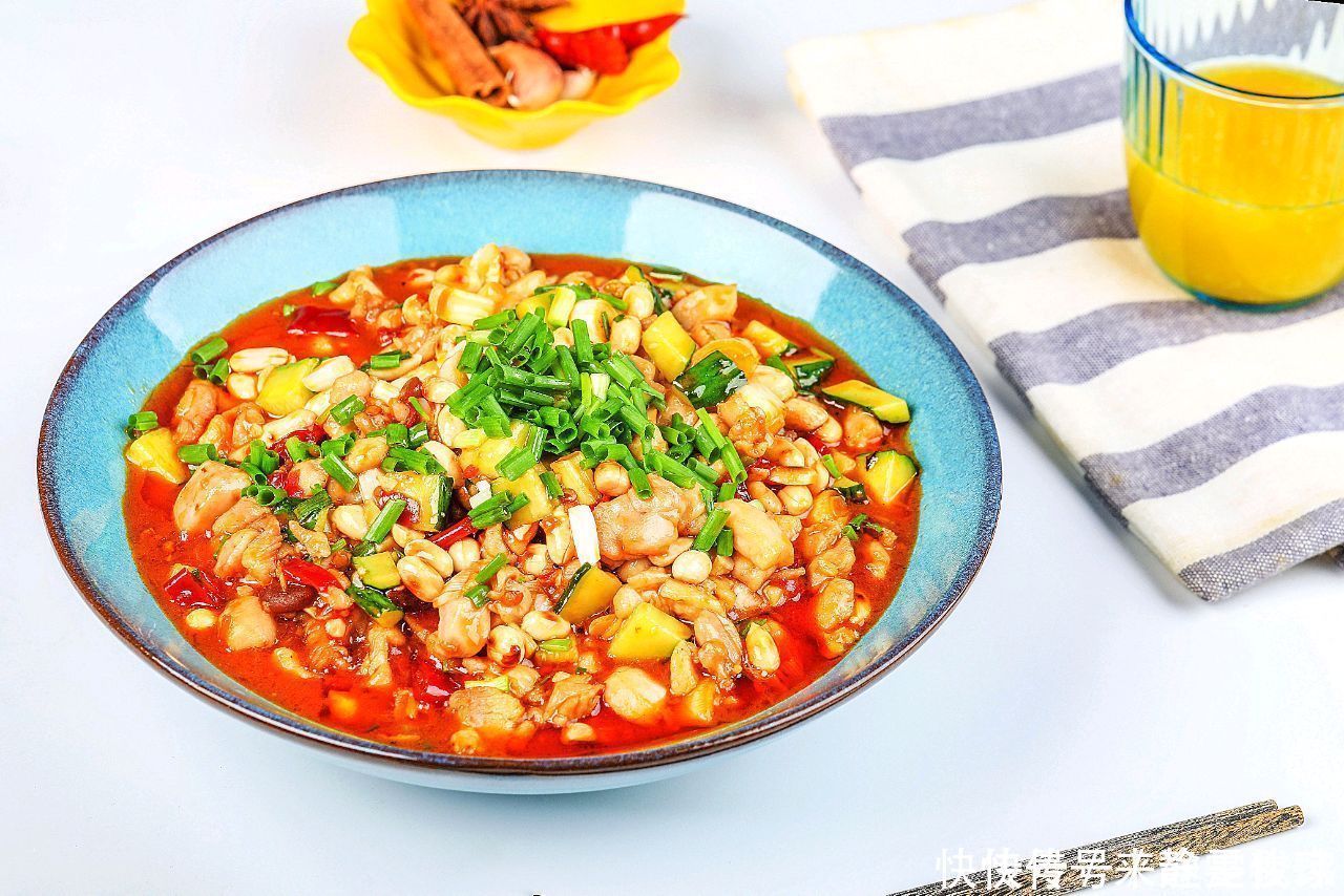 家庭版宫保鸡丁做法,一招教你搞定宫保汁,超级简单又无敌下饭