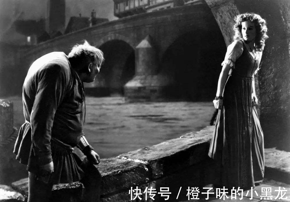 批判#19世纪到20世纪20年代，英法美俄批判现实主义文学与当时社会形态