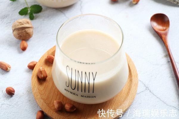 早餐热饮别总牛奶豆浆，4种杂粮一起打，营养充足精力充沛