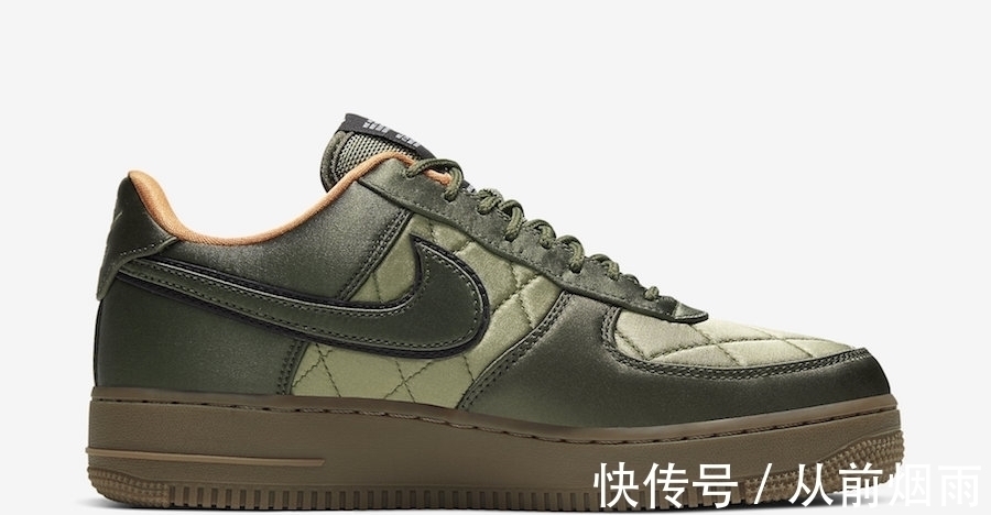 拖鞋 本月首款 Yeezy 竟然是一双拖鞋！球鞋中的飞行夹克 Air Force 1