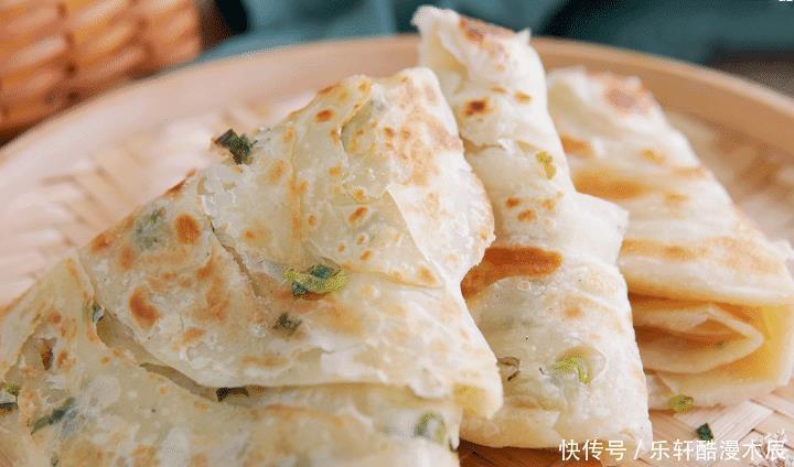 葱花饼的做法和小窍门 葱花饼的做法和小窍门