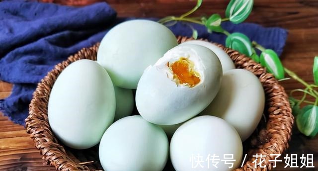 超市买鸭蛋，白壳和青壳的有差别吗超市导购员不懂别乱买！