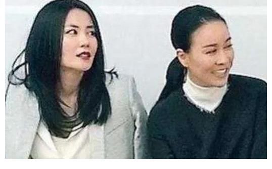 主持人：你跟王菲吵过架么？那英：我管不住嘴，关系好也一样翻脸