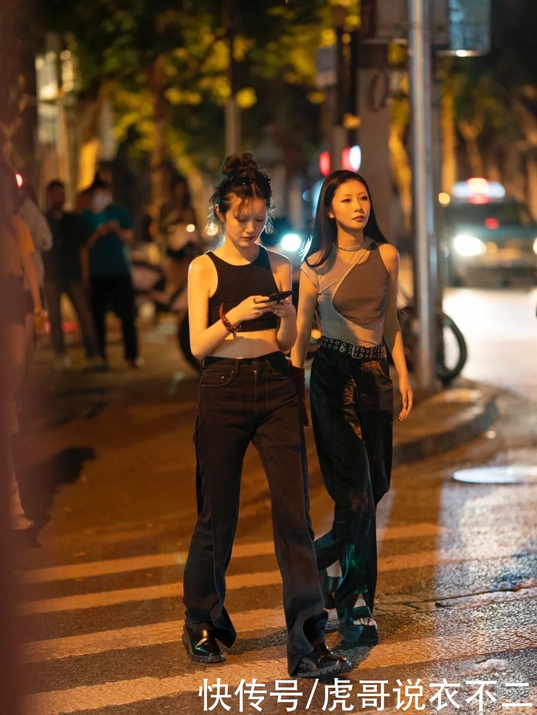 长裤|看了上海姑娘的街拍，终于明白黑色才是夏季“C位担当”，好时髦