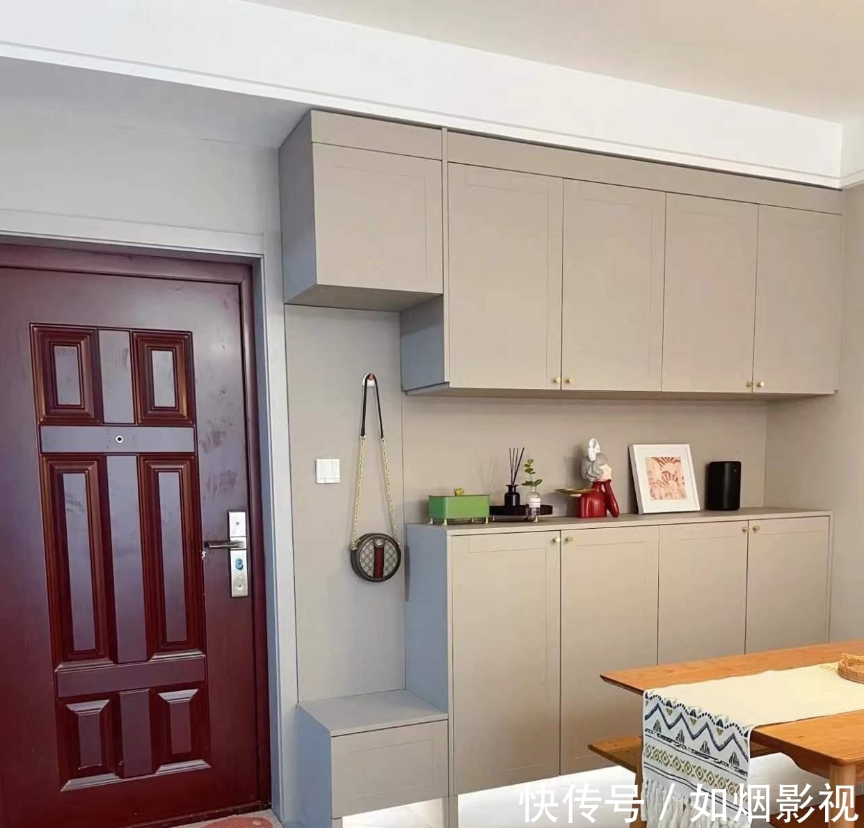 玻璃|江苏30岁独居女主,拒绝“过度装修”,网友:你可以搬出去住吗