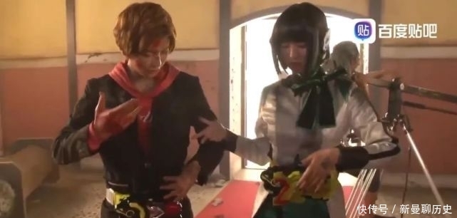 假面骑士01|假面骑士01:或人现场教伊兹变身,当前辈的感觉真好