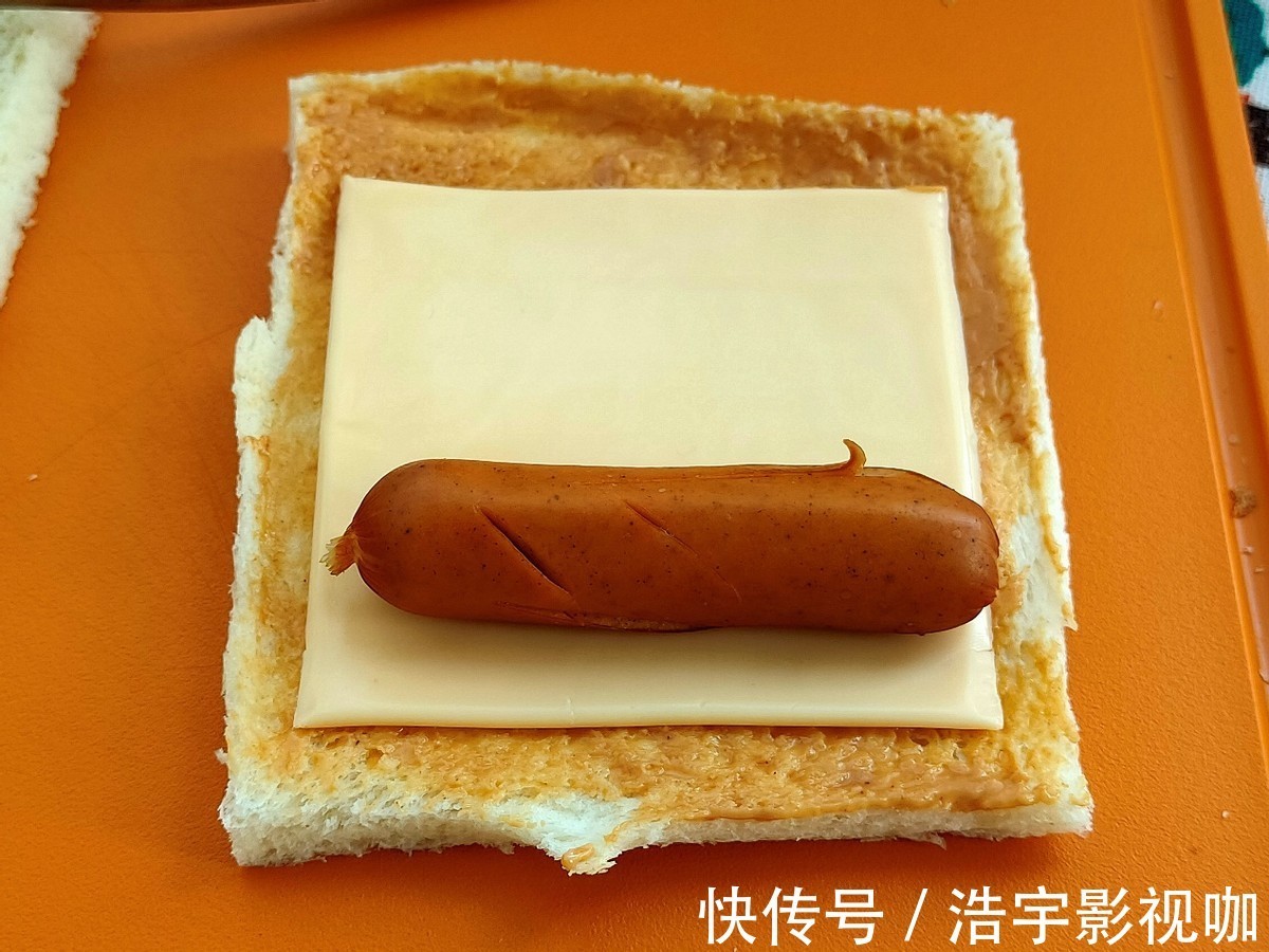 司卷|简单快手的花生酱吐司卷，10分钟就做好，好吃又营养