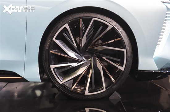 t01ba37029d44dade14.jpg?size=550x362