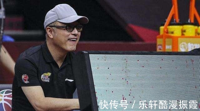 cb赵继伟28秒退场，李洪庆一动作令人肃然起敬，朱芳雨脸红吗