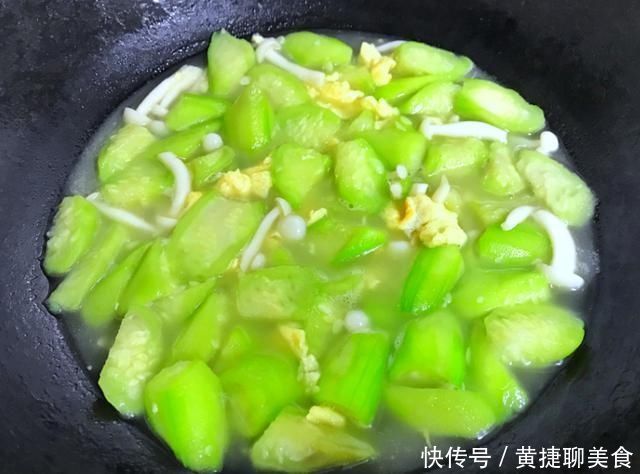 养胃|多喝此汤,每天喝一碗,暖胃养胃,肌肤细腻显年轻