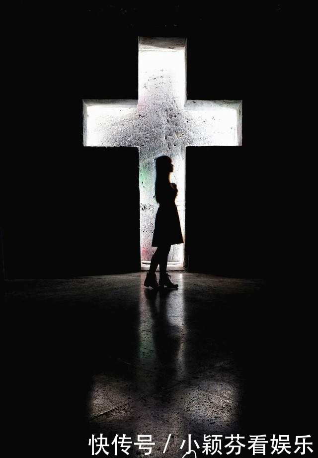 世界独一无二的盐矿教堂,隐藏在哥伦比亚这个小镇,神秘又壮观