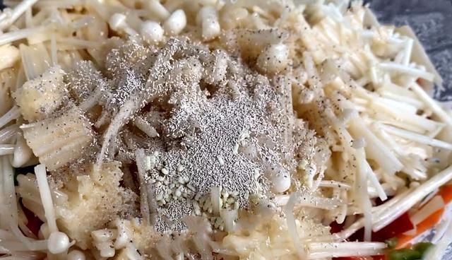 春天,金针菇别再煲汤了,教你新吃法,做成面食,暄软劲道,真香