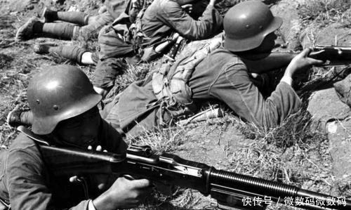 蒋介石|孟良崮战役张灵甫周围有几十万大军，为何只有黄百韬愿意拼命救他