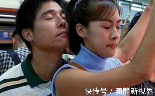 女儿|''妈妈,同桌总是摸我'',妈妈机智的回答,挽救了女儿的一生