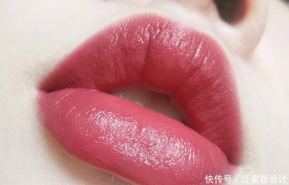 嘘,小声点!这几支“桃花色”口红,我只告诉你