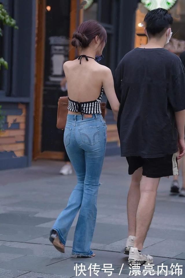 风靡一时的牛仔裤,如今却成了“烂大街”,依旧难掩修身与显瘦!