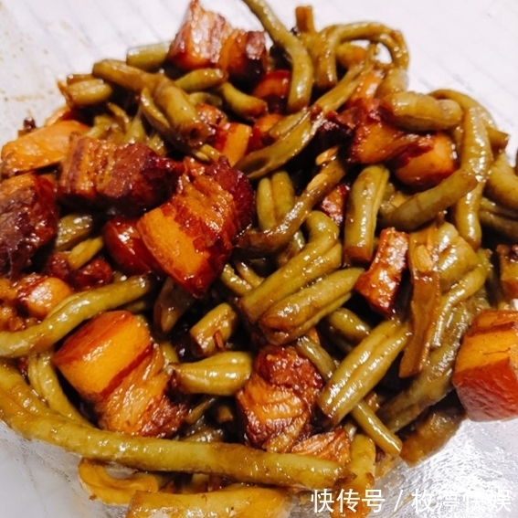 大锅|如此一桌下饭菜，绝对解馋，家人轻松吃掉一大锅米饭，做法超简单