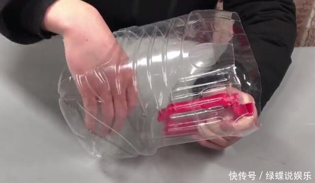 神器|塑料瓶这样剪两下秒变收纳神器,放家里超实用,扔掉真是亏大了!