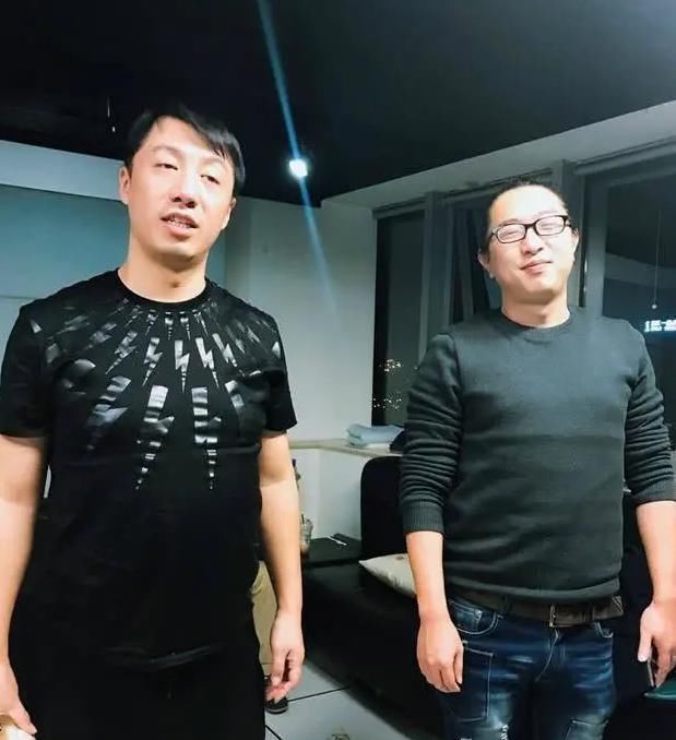 哈哈哈哈哈 鹿晗邓超陈赫可以拒绝跑男,却录制《哈哈哈》,看到导演后我懂了