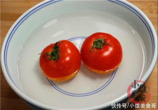 做糖拌西红柿还只放糖就错了，多加这一样，西红柿口感提升10倍