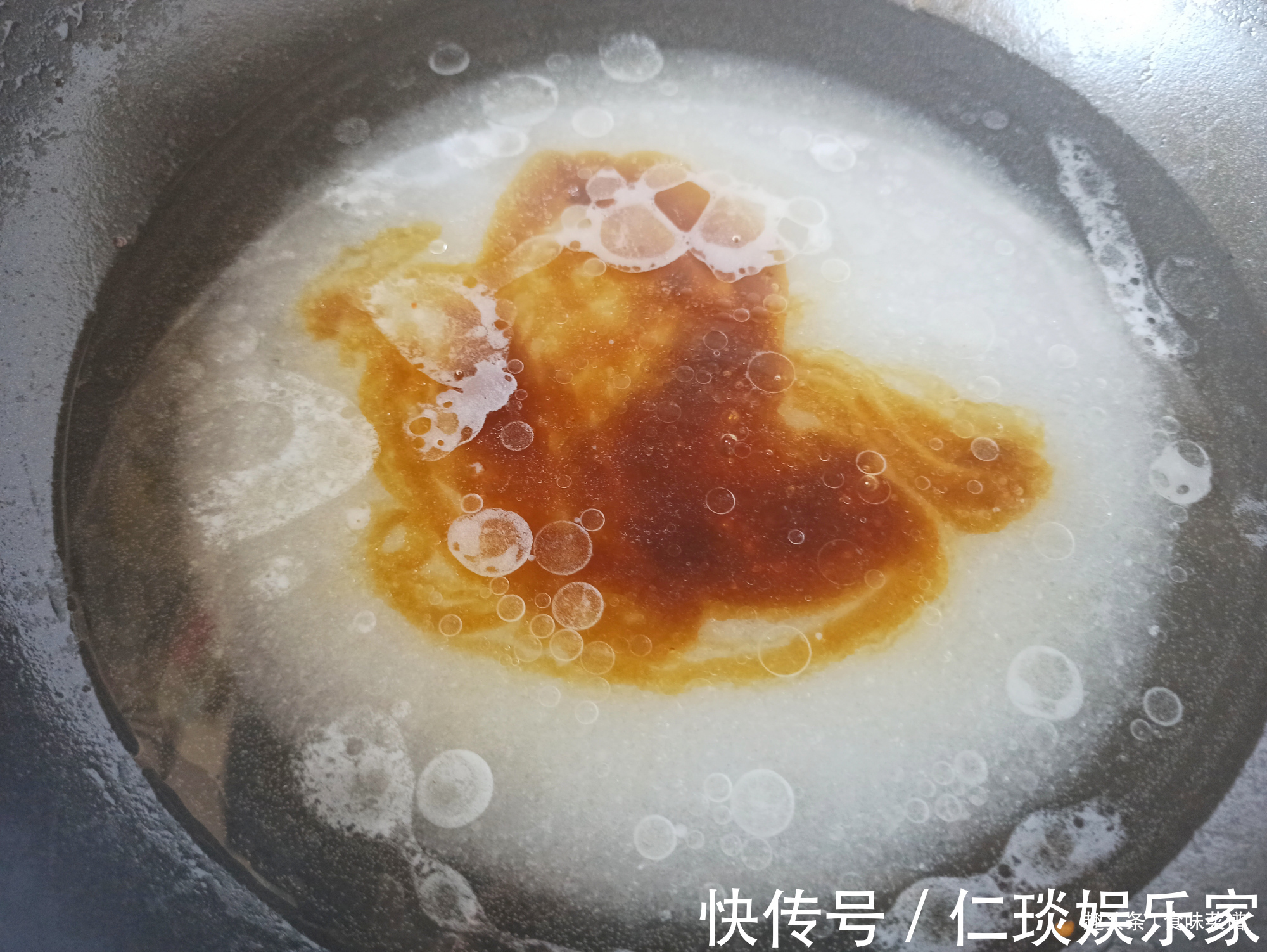 15年前最火的零食,小时最爱,不夸张地说我的蛀牙,全拜它所赐