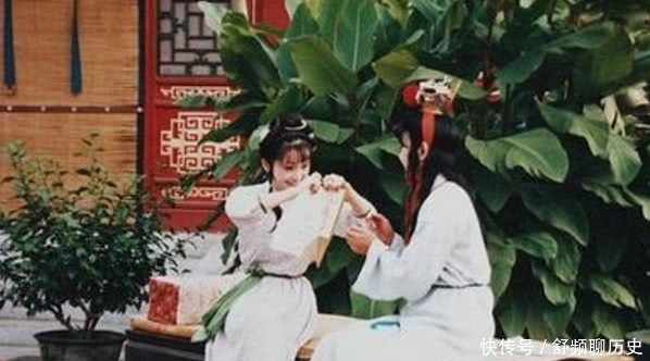  豆腐心|晴雯刀子嘴豆腐心，痛骂小红也并非因为嫉妒，只因为看不惯这件事