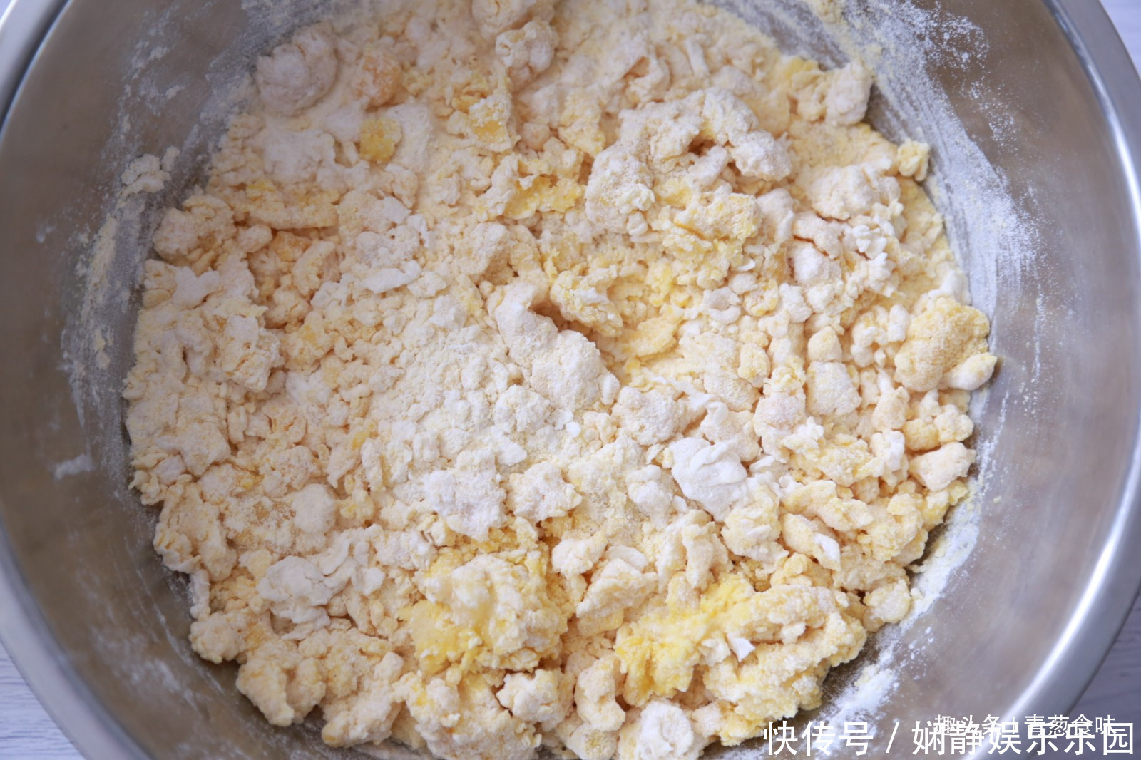 早餐|早餐学着做粗粮,制作简单不加水,香甜松软有营养,全家人都爱吃