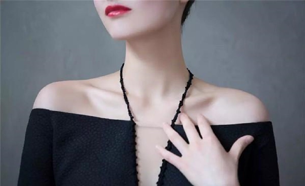 素颜女神|女生睡前坚持做好这5个好习惯，你会离素颜女神越来越近！