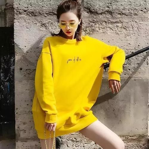 高跟鞋 卫衣绝对是最时髦的单品,穿上后秒变气质少女,满满的少女感