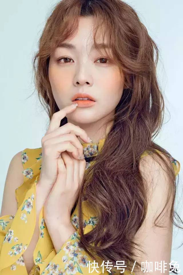 下巴|潮流沙宣发型师做了这款发型,脸型+发型+穿搭,美翻了!