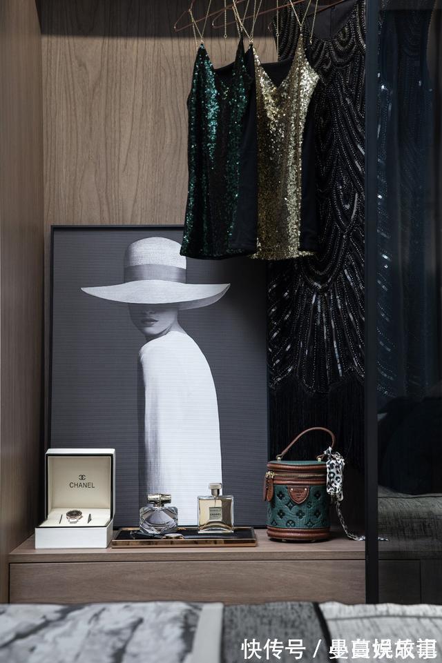 书房|这对夫妻晒出146㎡之家,一点都不豪华的“中式”,却被深深迷住