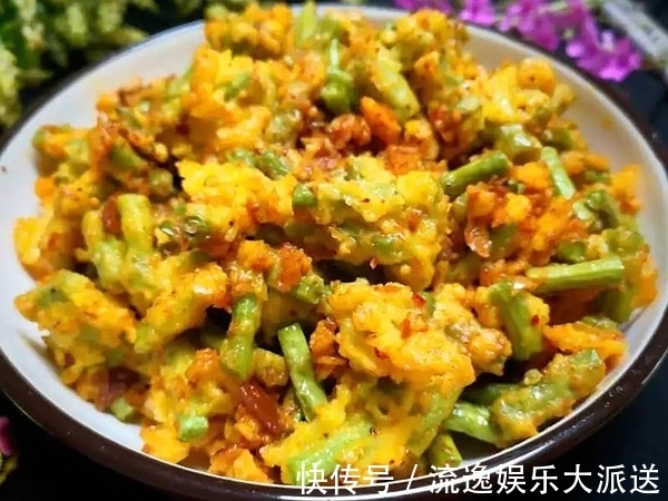 黑木耳|四菜两汤，肉质酥嫩，汤汁醇厚，营养美味又滋补，常吃益智强体质