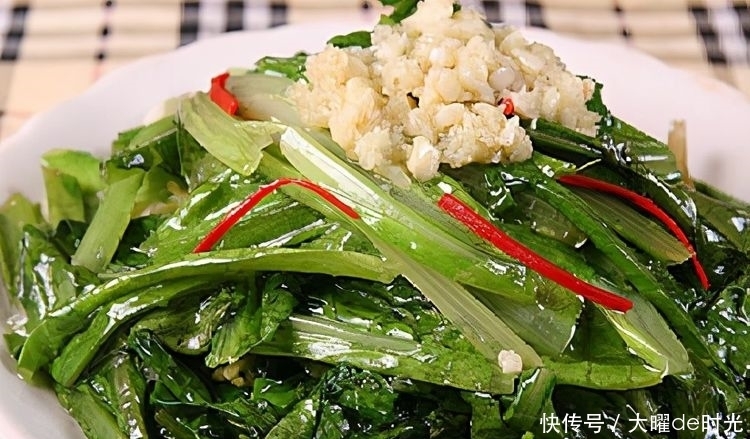 冬季不要錯過的養生菜，顏色翠綠蒜香四溢，補充維C提高免疫力