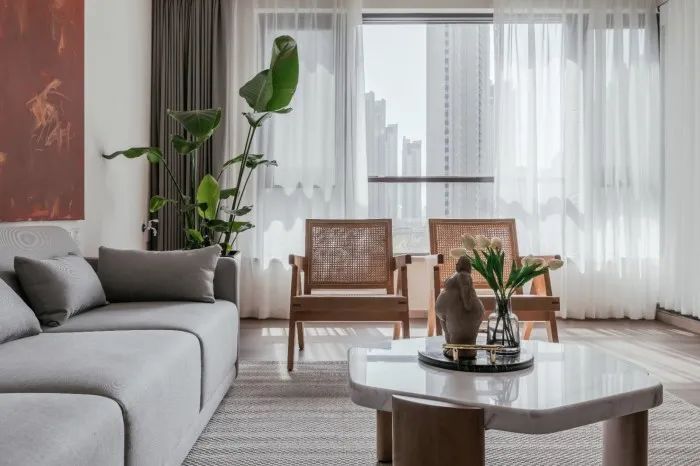 146㎡现代简约设计风格，打造南北朝向的明亮空间|黄石装修 | 过道