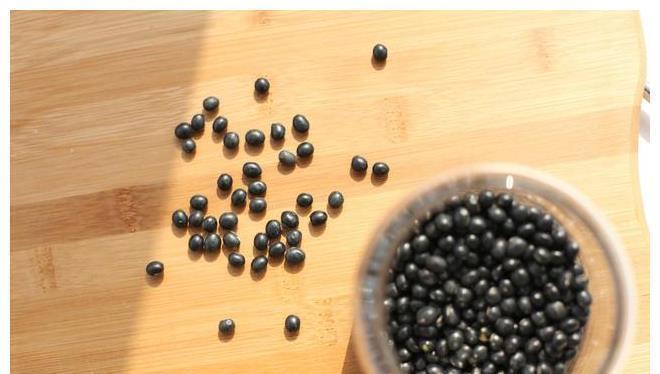 太极|4种运动,称为不花钱的“降压药”,坚持下去,血压不敢“放肆”