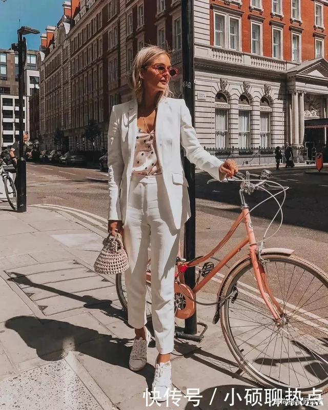 女人过了40岁，建议少穿高跟鞋多穿这3种鞋，时髦舒适还百搭