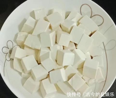 买豆腐时,遇到这3种掉头就走,内行人都懂,老板:我从来不吃