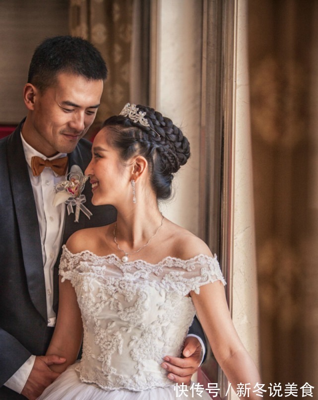 儿子|何洁晒照为儿子庆生,别墅豪宅曝光,前夫赫子铭线上送祝福显落寞