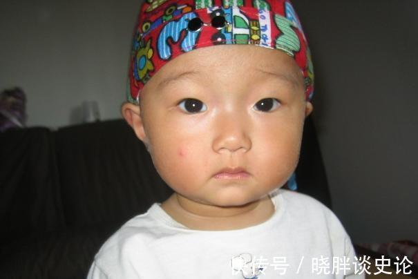 父母|2岁孩子发育停滞,仅仅因为父母忽视了这一点!