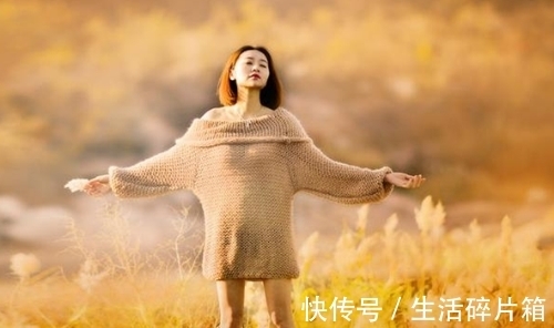 篱边|黄花不解痴人意,瘦尽相思瘦尽秋;七律九首,泪痕浅浅怎堪收