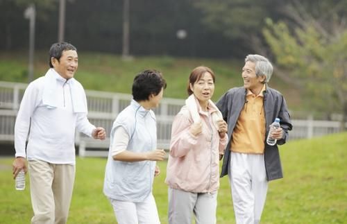 医生|高血压达到多少,会引起脑溢血?医生给出大概范围,自己对照下